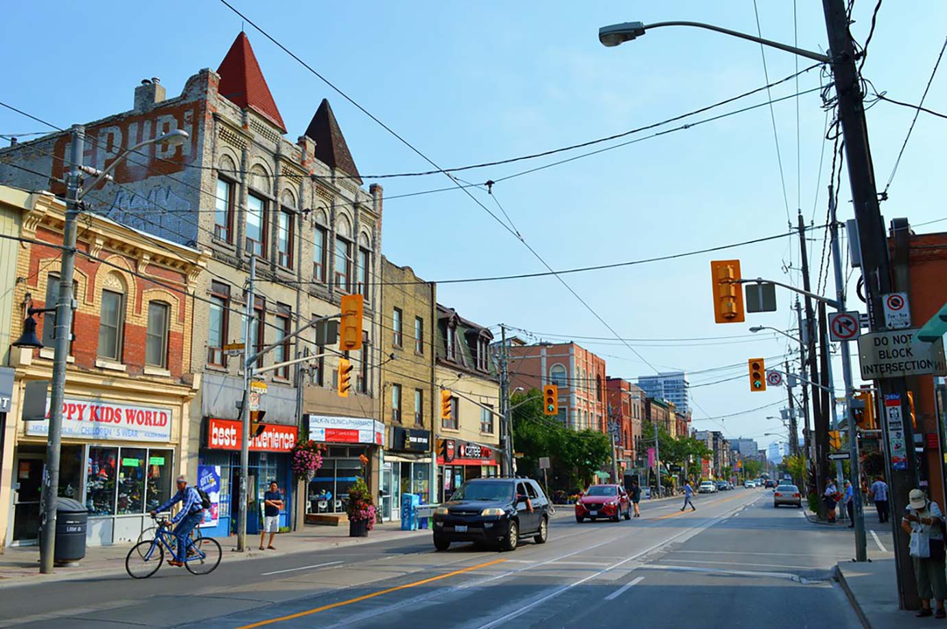 Building exterior at 15 Thorburn Ave, Parkdale Toronto